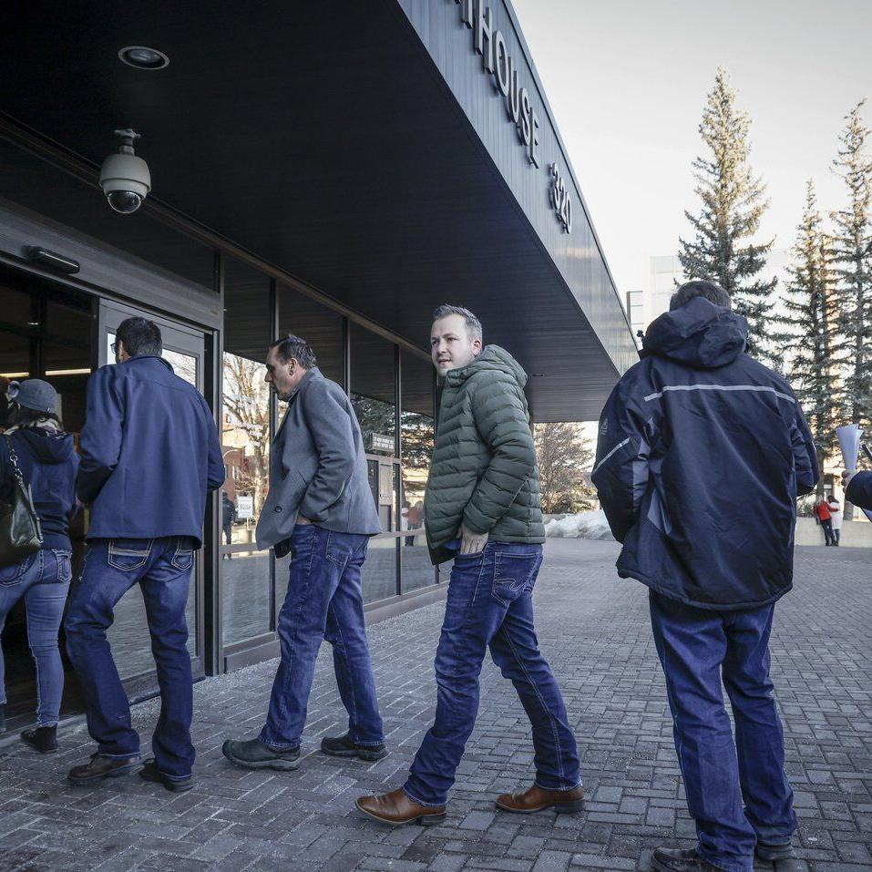 One Alberta man gets jail, another community time for 2022 Coutts border protest